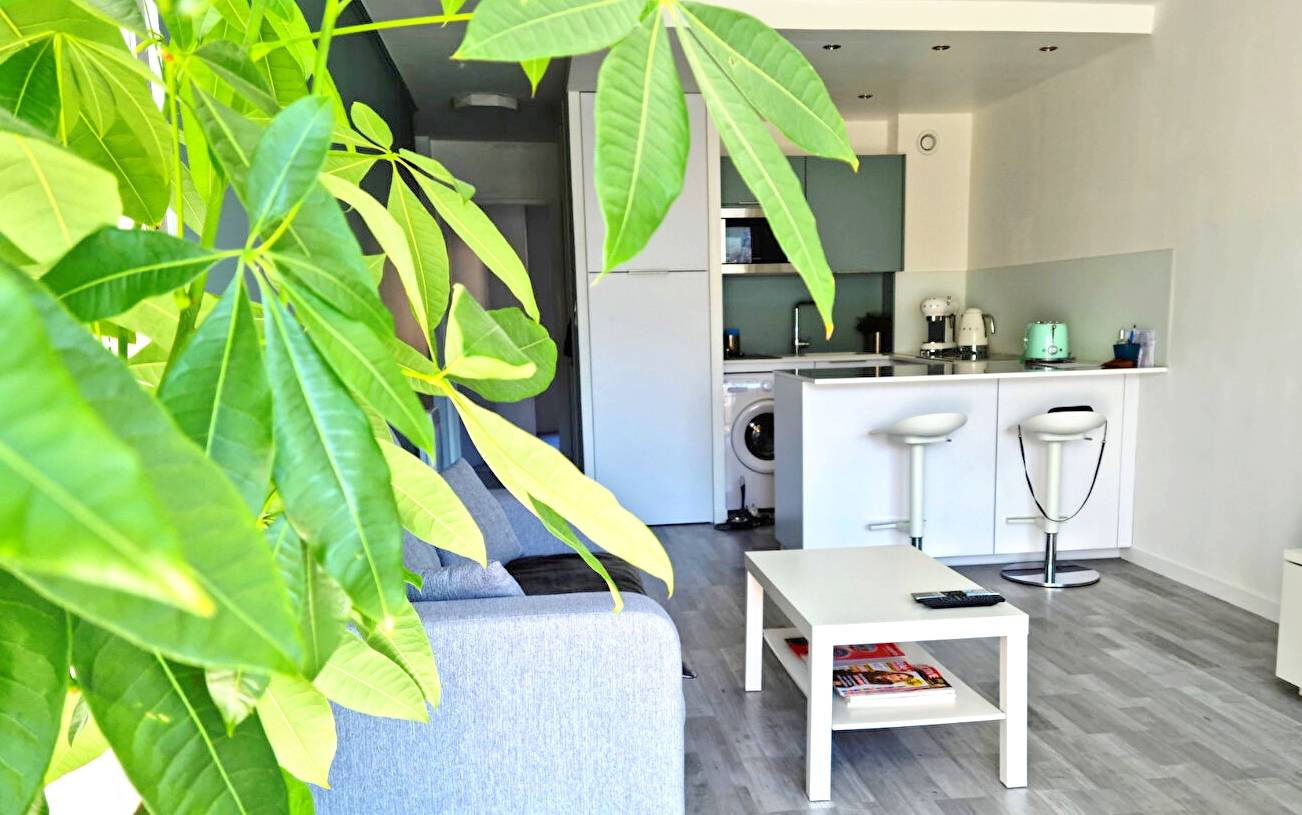 Appartement deux pièces rénové à vendre dans le quartier des Prats à Sanary-sur-Mer