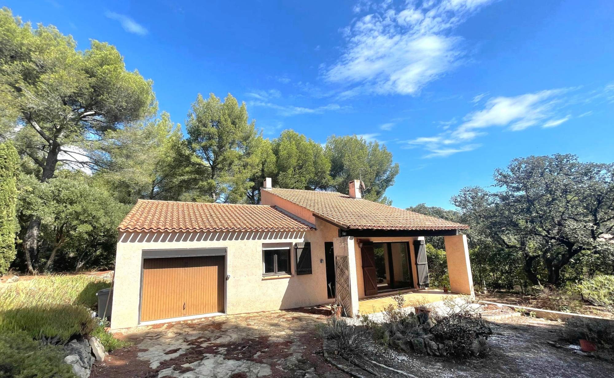 Maison individuelle à vendre lotissement situé Impasse Saint-Pierre à Sanary, Pierredon