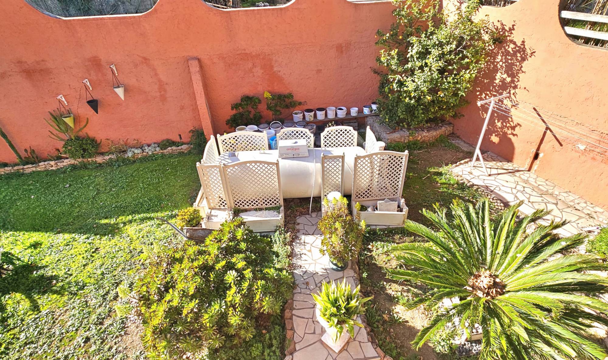 Maison 4 pièces avec jardin à vendre à Six-Fours, quartier de la Pertugue