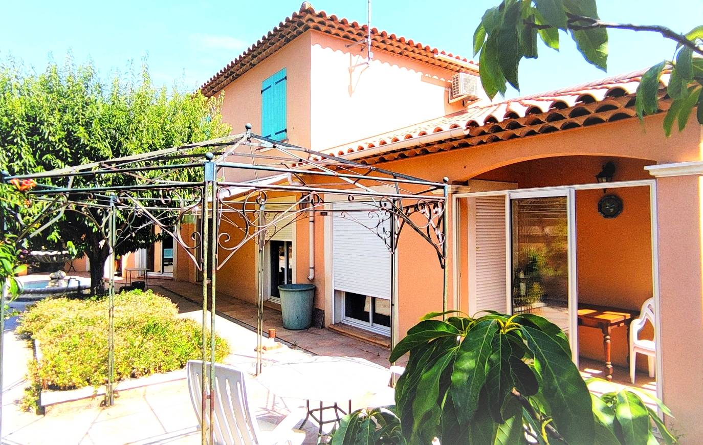 Maison provençale avec jardin à vendre secteur le Malogineste à Six-Fours