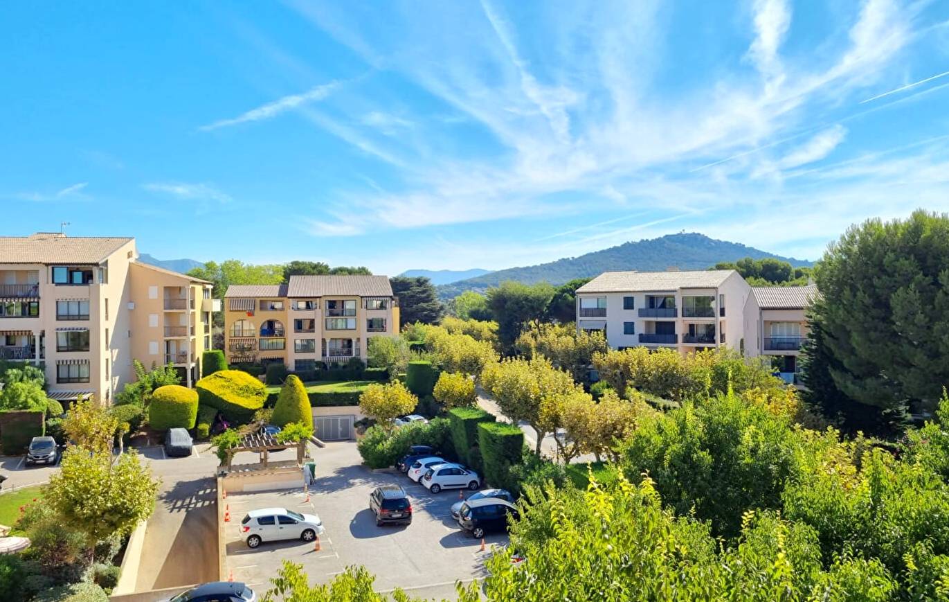 Appartement à vendre au Domaine de la Coudoulière, à Six-Fours