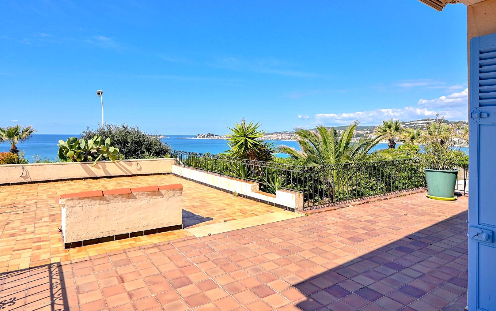 Propriété avec vue sur la Baie de Bandol à vendre à Sanary-sur-Mer