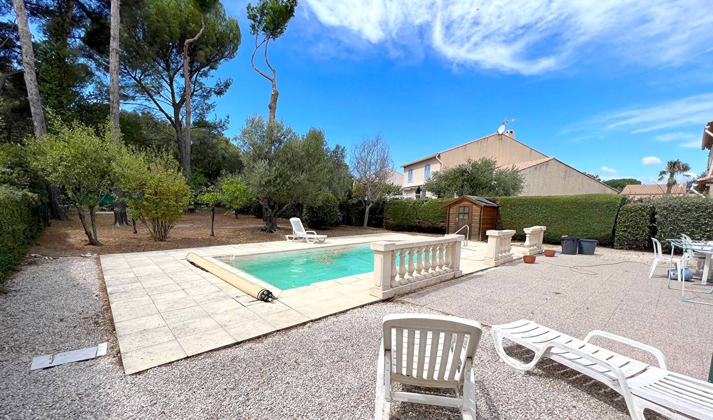 Maison 6 pièces avec piscine à vendre secteur de la Pétugue à Six-Fours