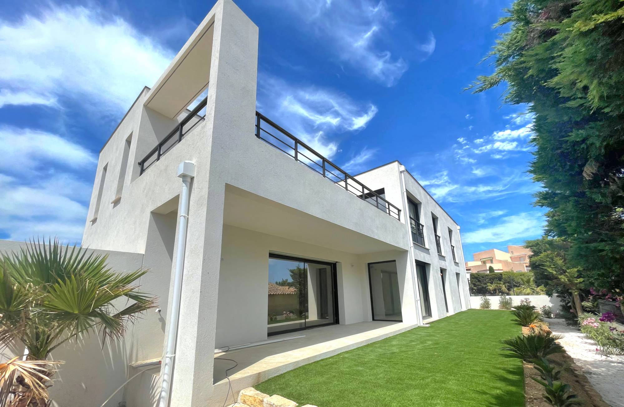 Appartement 5 pièces neuf avec terrasse à vendre dans une nouvelle résidence de standing à Bandol