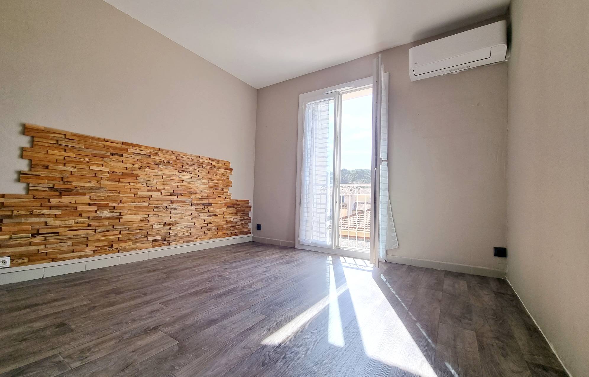 Appartement de deux chambres à vendre à 5 minutes à pied de la Rue de République