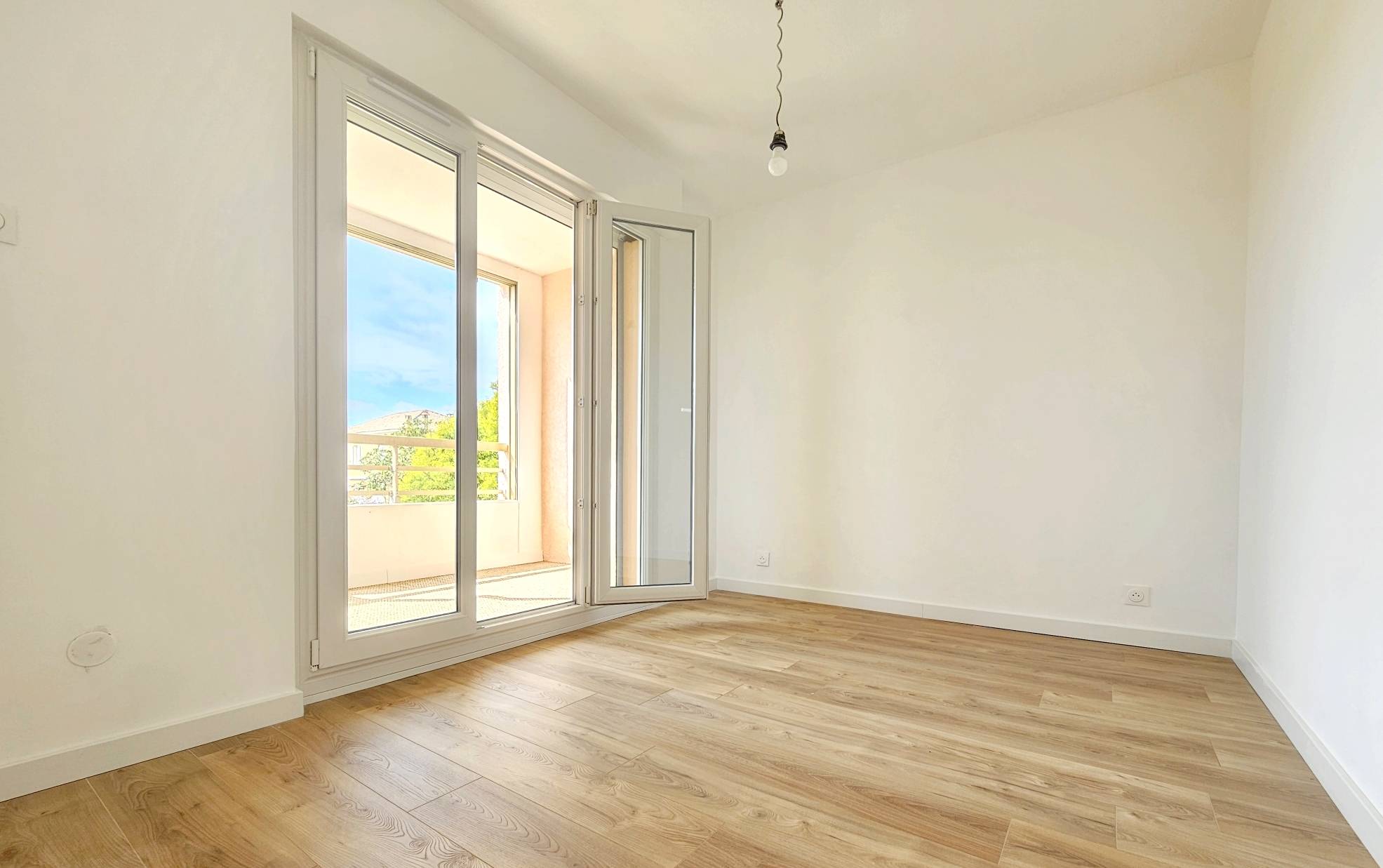 Appartement de 2 chambres à vendre dans une résidence située Avenue des Prats à Sanary