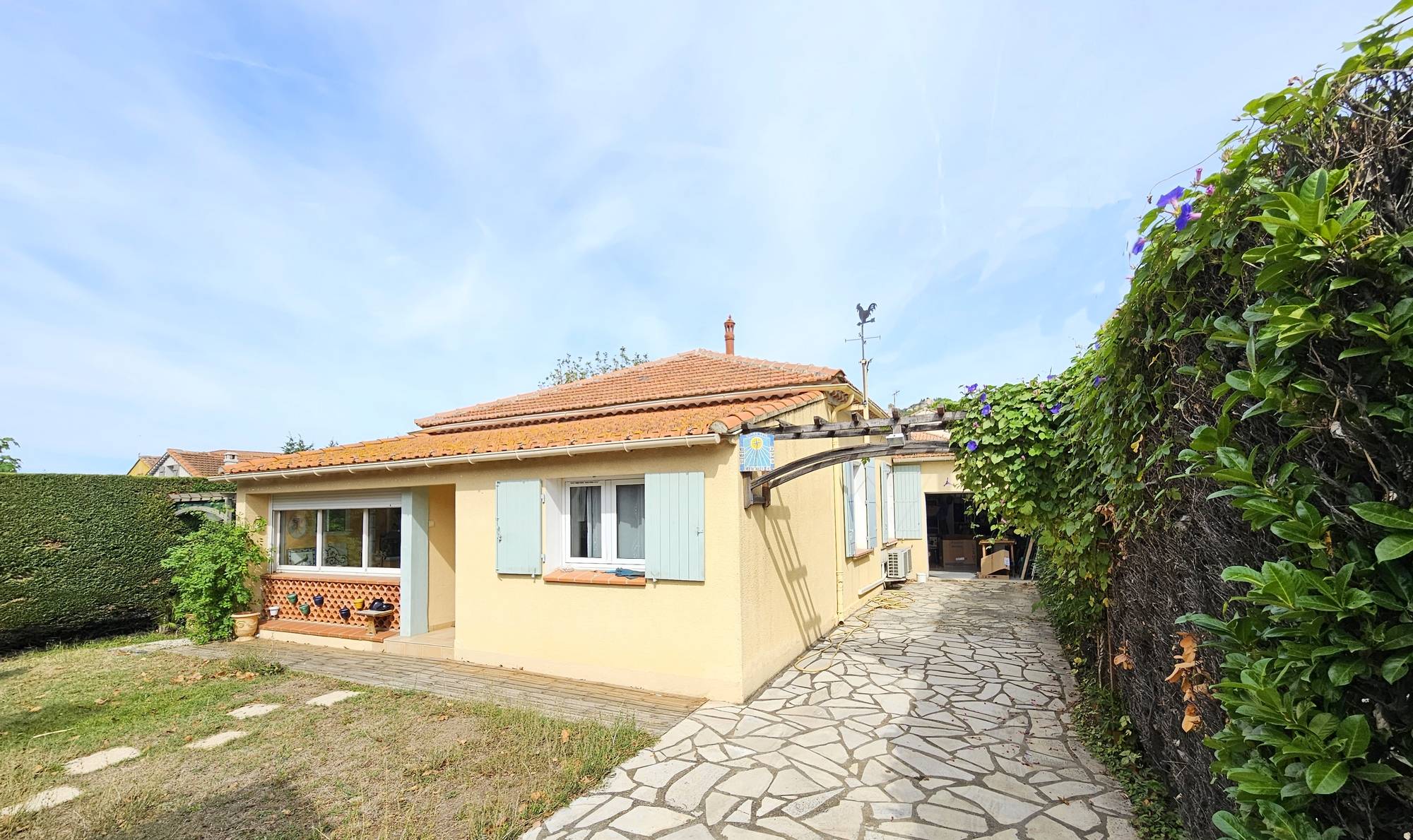 Maison individuelle et familiale de plain-pied à vendre dans le centre-ville de Six Fours