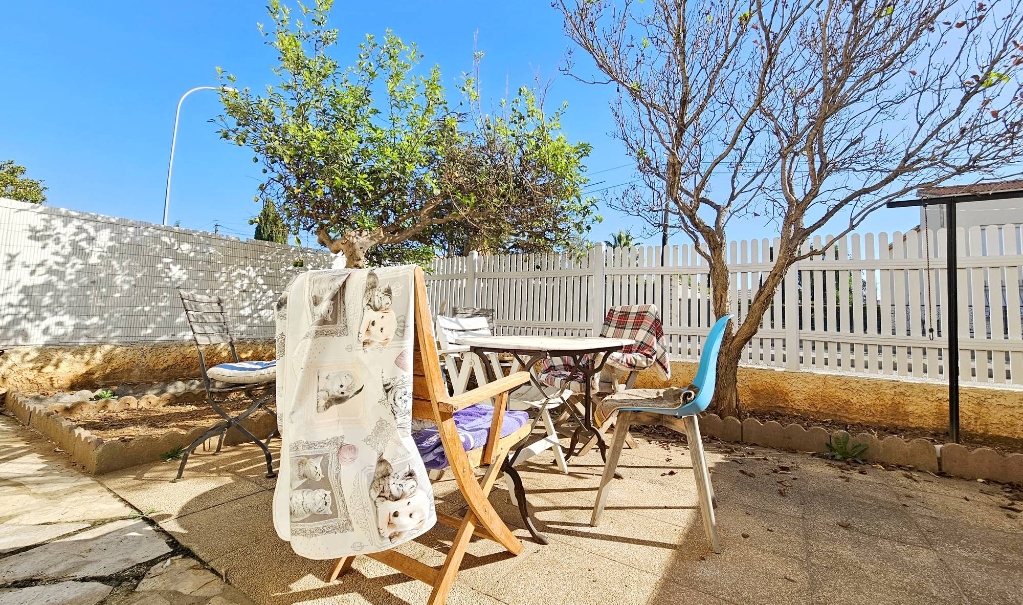 Cette maison vous a été proposée à la vente par l'agence immobilière Sanary