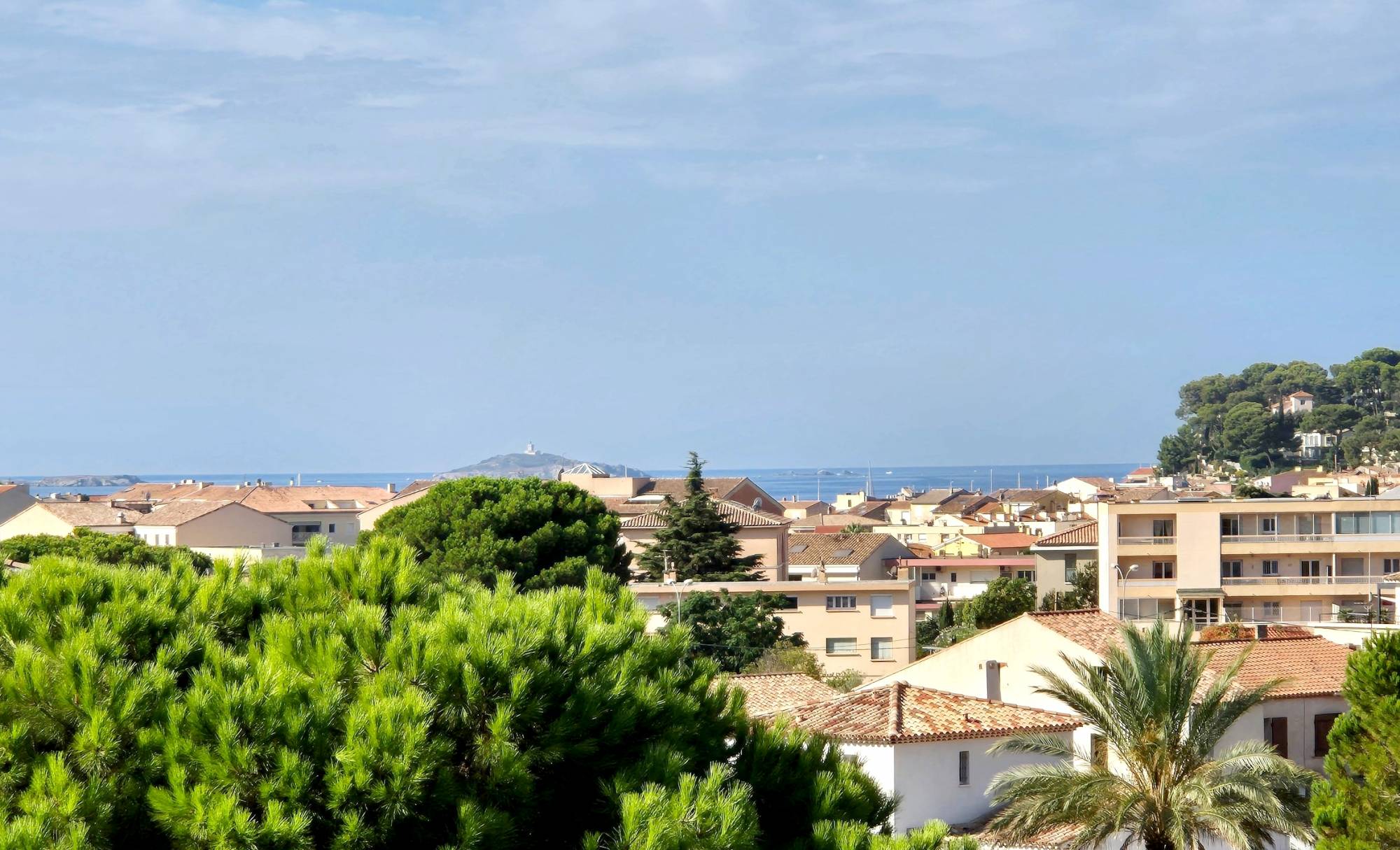 Appartement avec vue mer à vendre Avenue des Fleurs à Sanary-sur-Mer