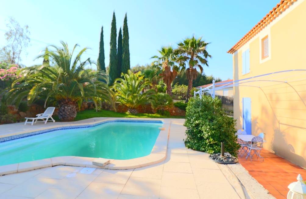 Villa T6 avec appartement indépendant à vendre à Bandol