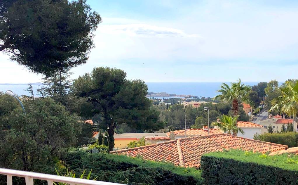 Villa de caractère à vendre sur les Hauts de Bandol