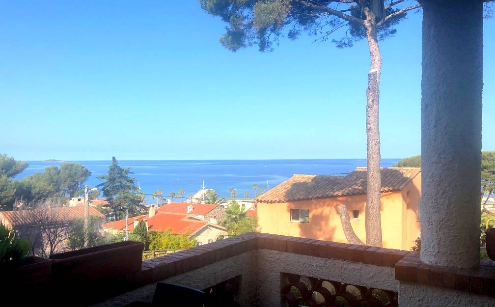 Sublime vue sur la Baie de Sanary depuis les Lônes