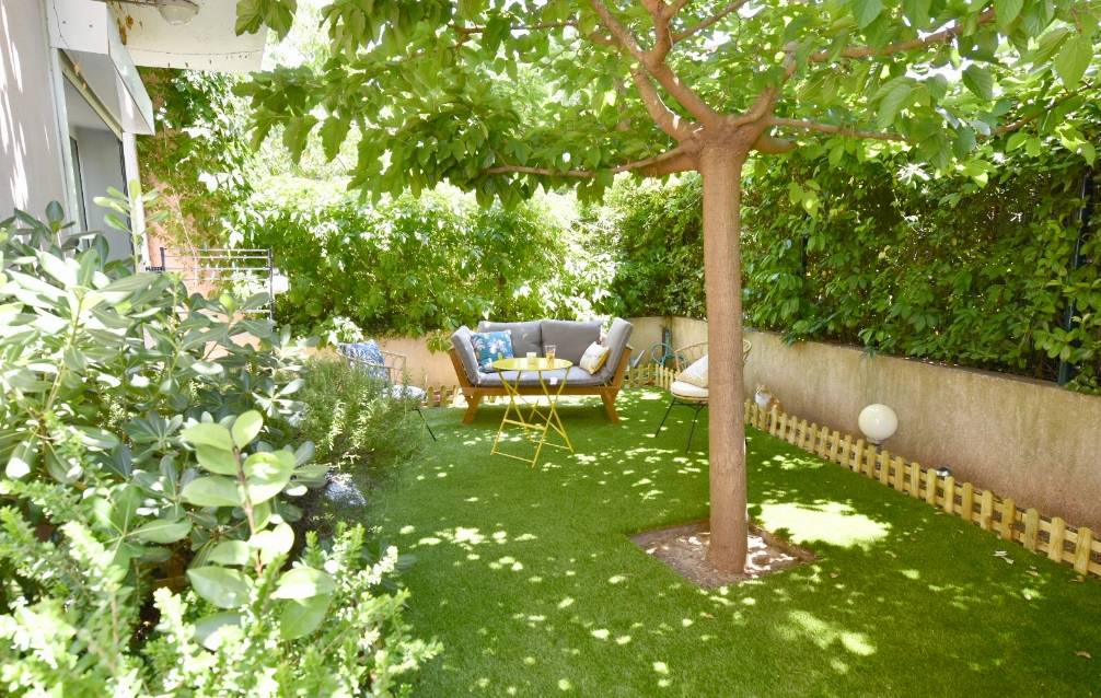 Appartement F3 avec jardin à vendre dans le centre de Sanary