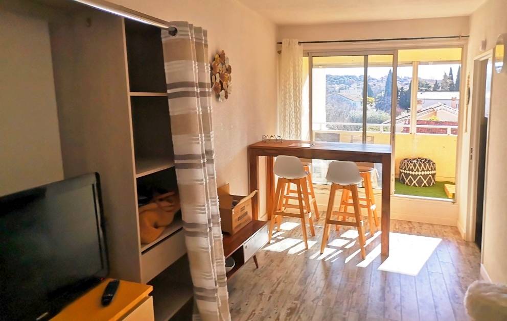 Appartement F1 à vendre quartier le Baou à Sanary