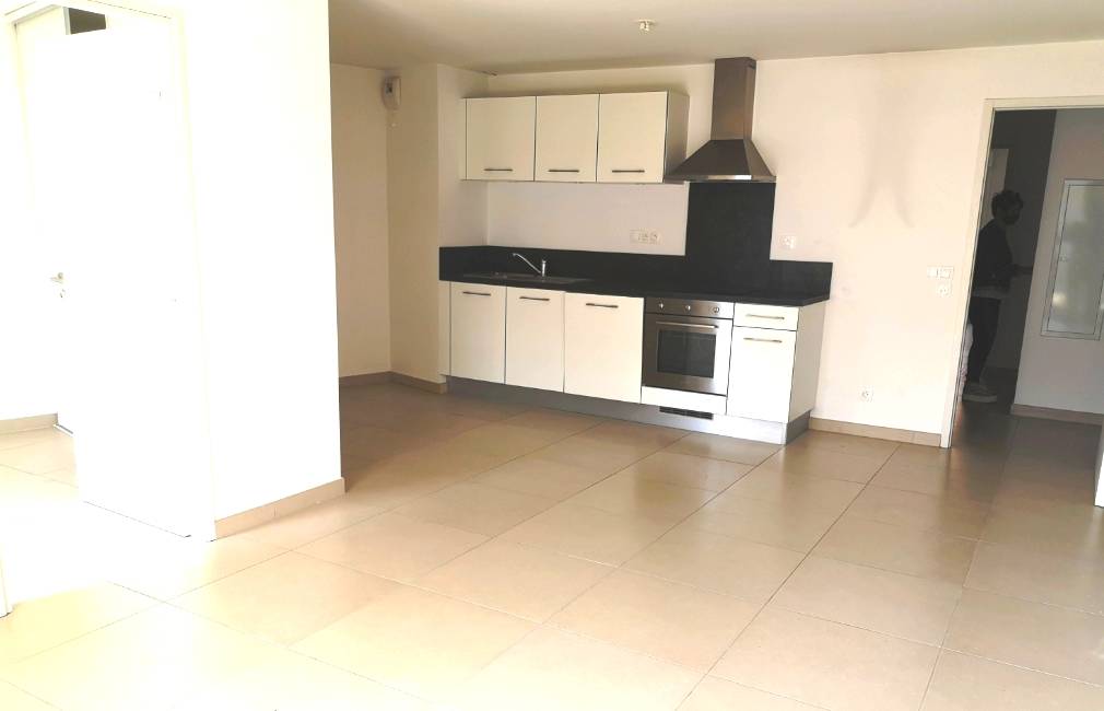 Appartement avec garage en sous-sol à vendre Avenue du 2ème Spahis