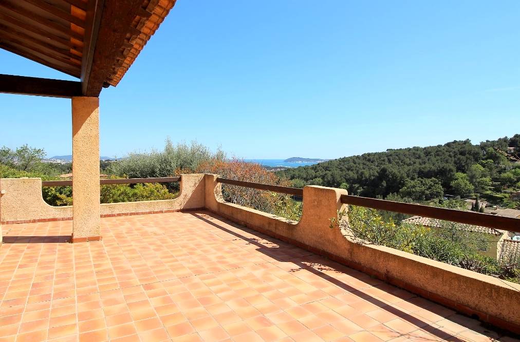 Maison individuelle avec vue mer à vendre à Ollioules