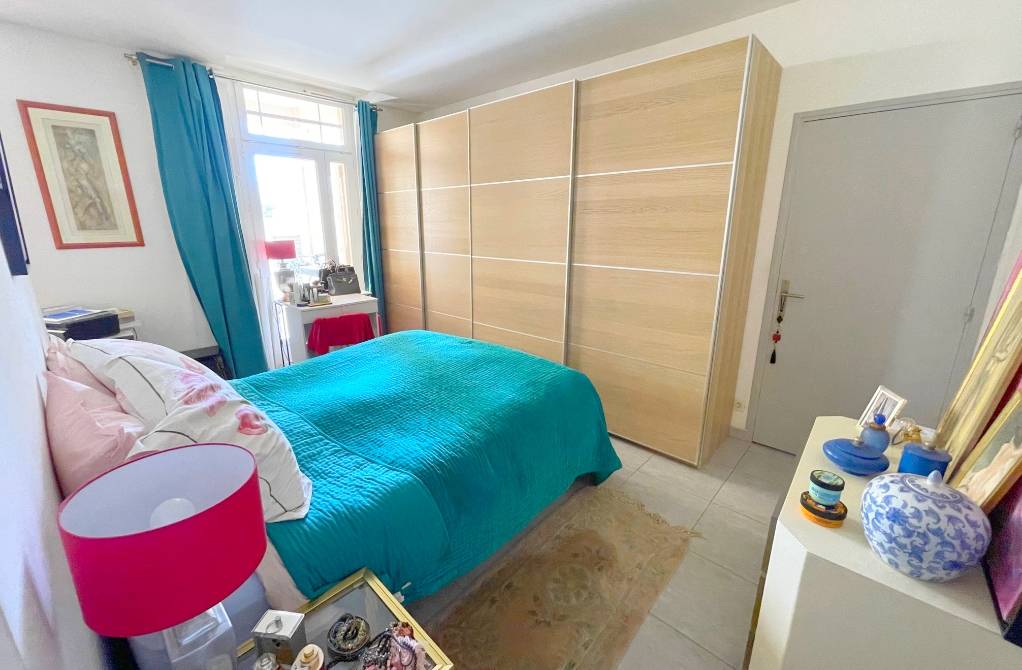 Appartement F3 avec jardin et terrasse à vendre à Sanary