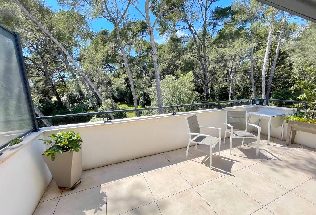 Appartement luxueux avec terrasse à vendre à Sanary