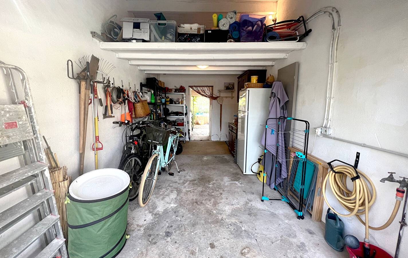 Maison avec garage à vendre à deux pas de l'Avenue du Brusc