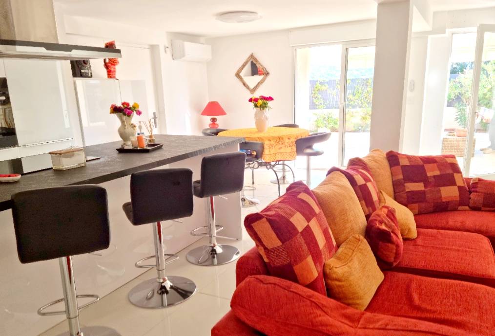 Appartement T5 avec trois chambres à vendre à Sanary-sur-Mer