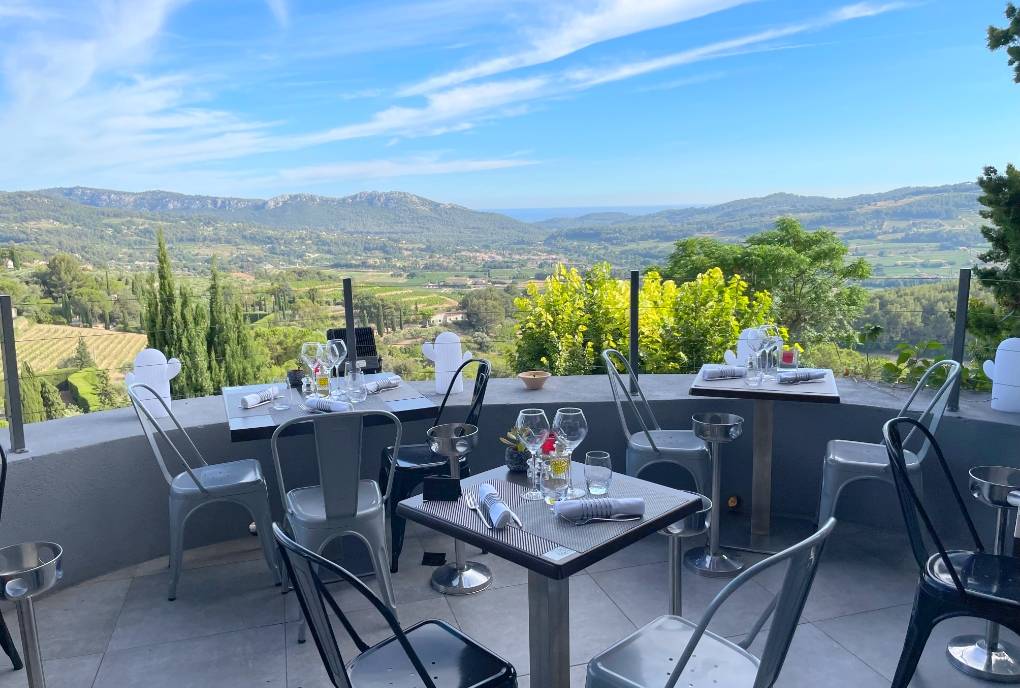 Restaurant à vendre dans le village du Castellet