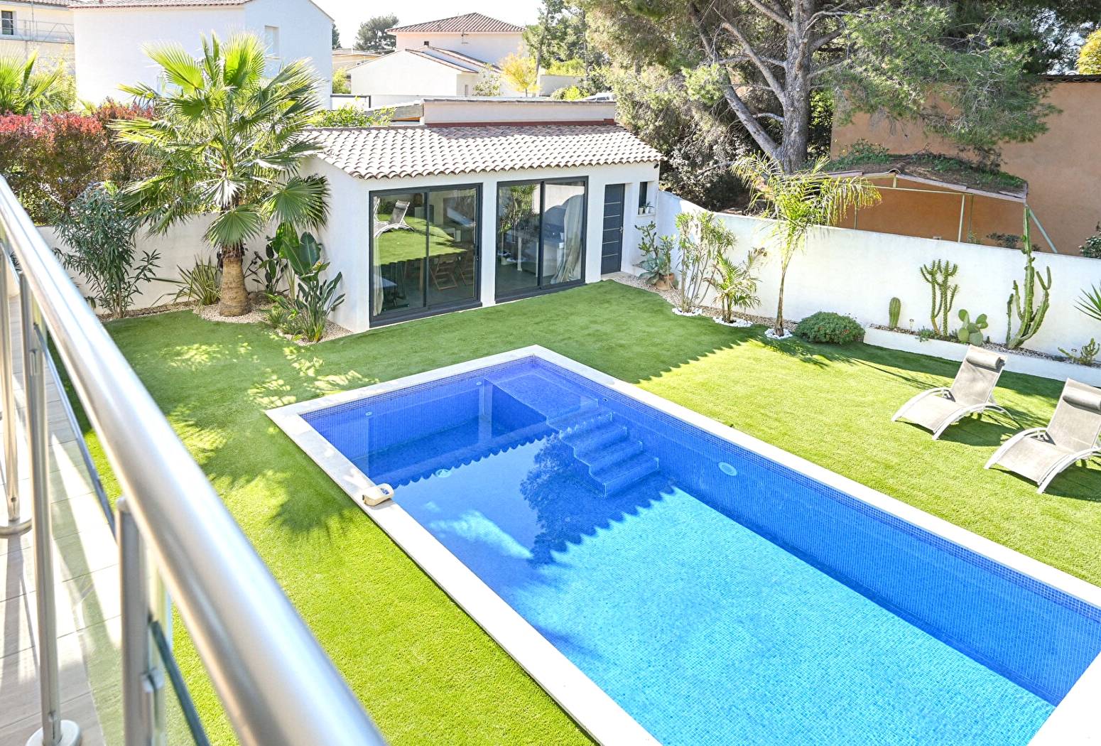 Propriété de luxe avec piscine à vendre à proximité de la Route de Bandol