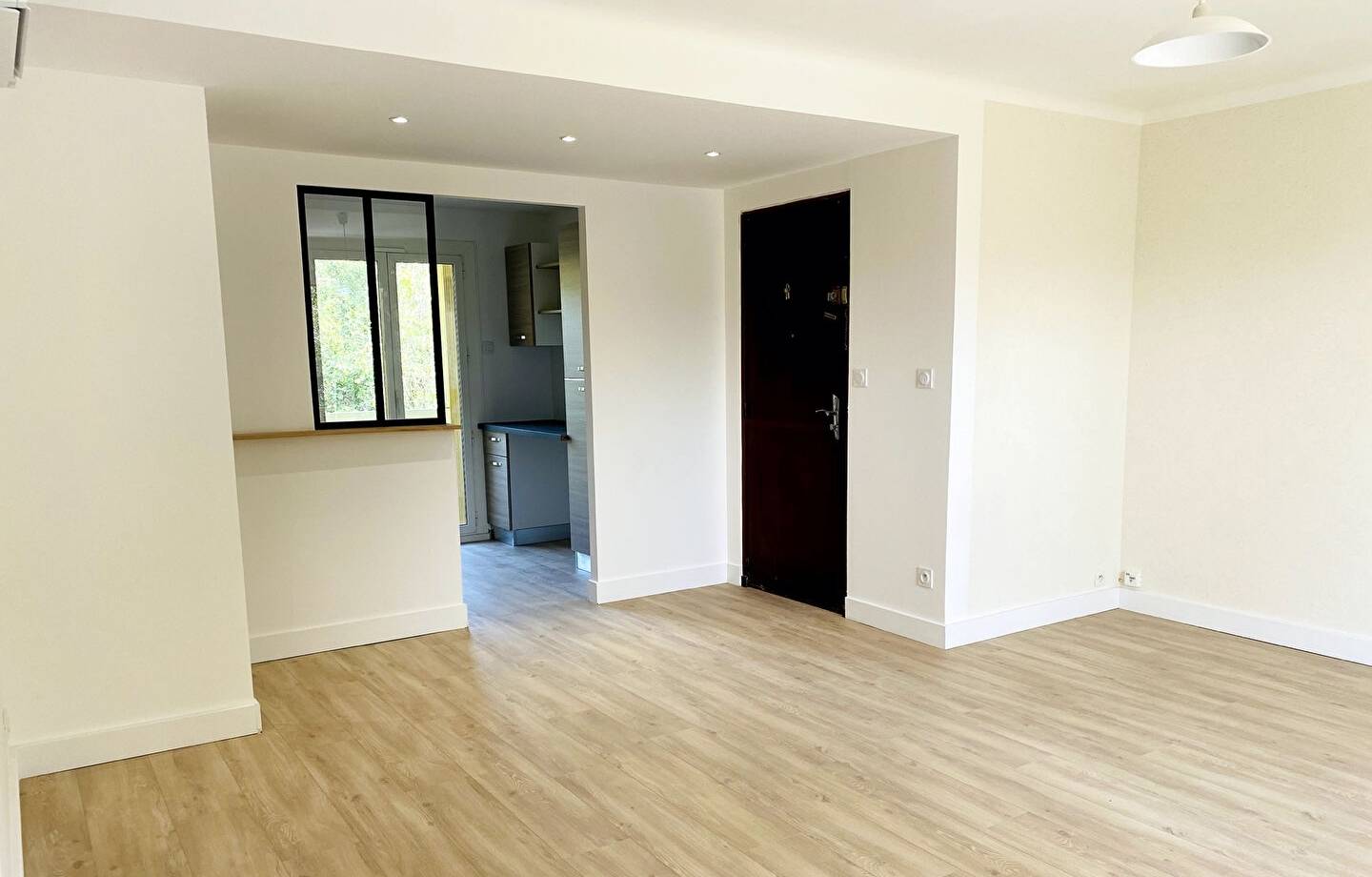 Appartement T3 rénové à vendre sur la Montée du Fort à Six-Fours-les-Plages