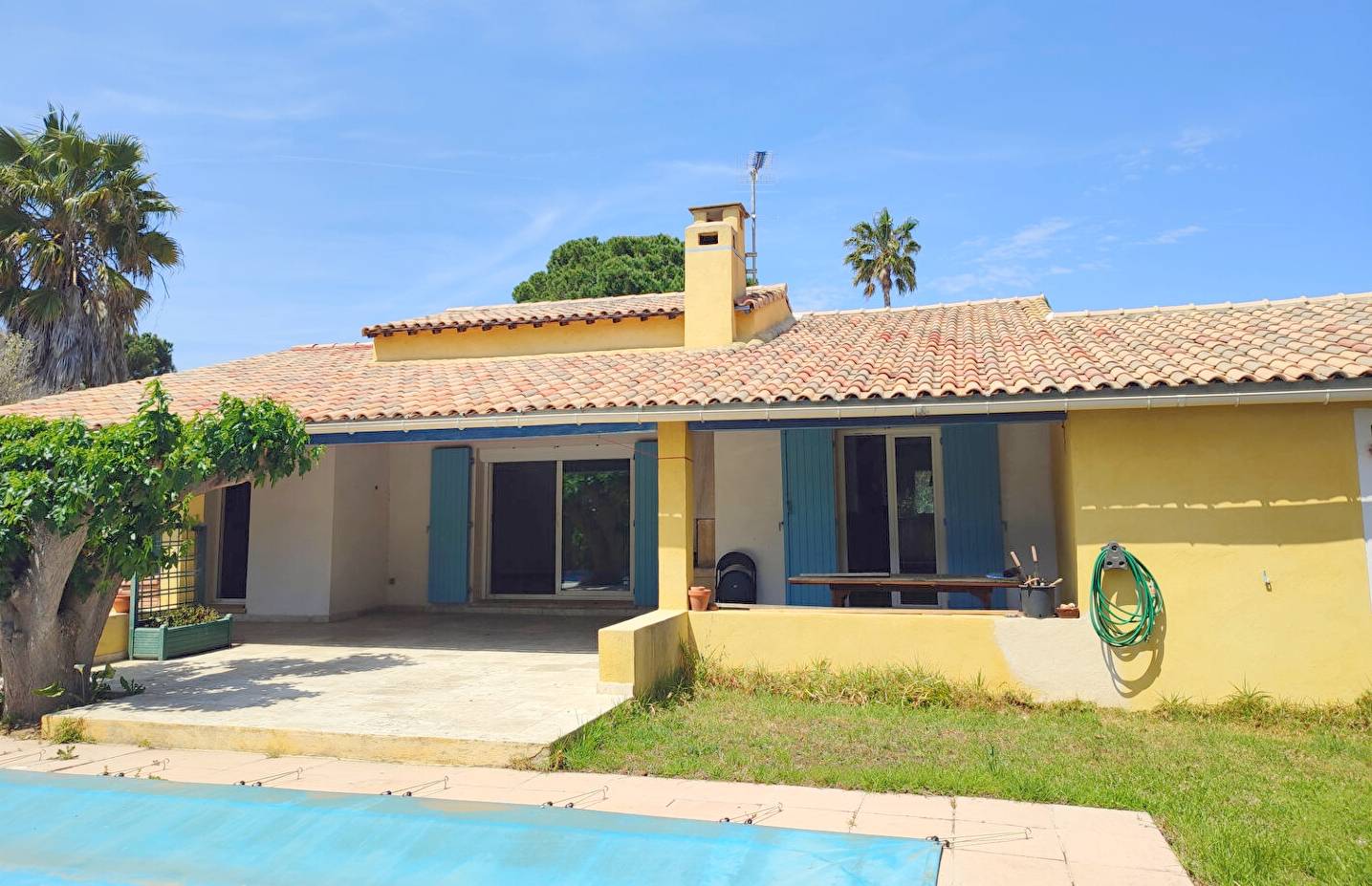 Villa de plain-pied avec piscine à vendre à Sanary La Guicharde