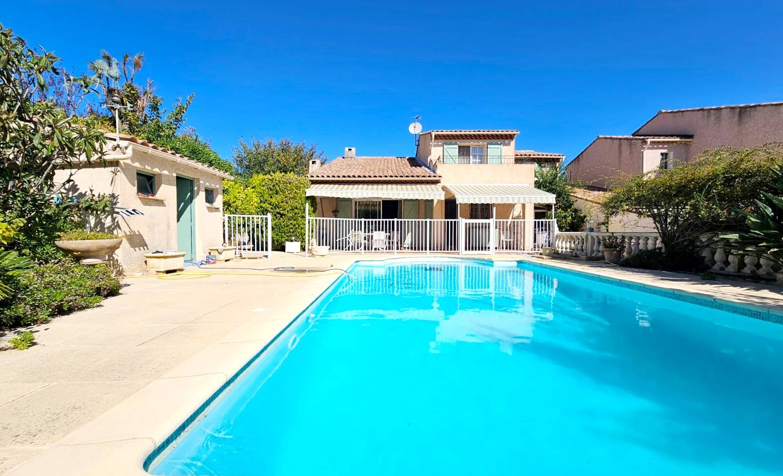 Maison familiale avec piscine à vendre à Sanary, La Guicharde