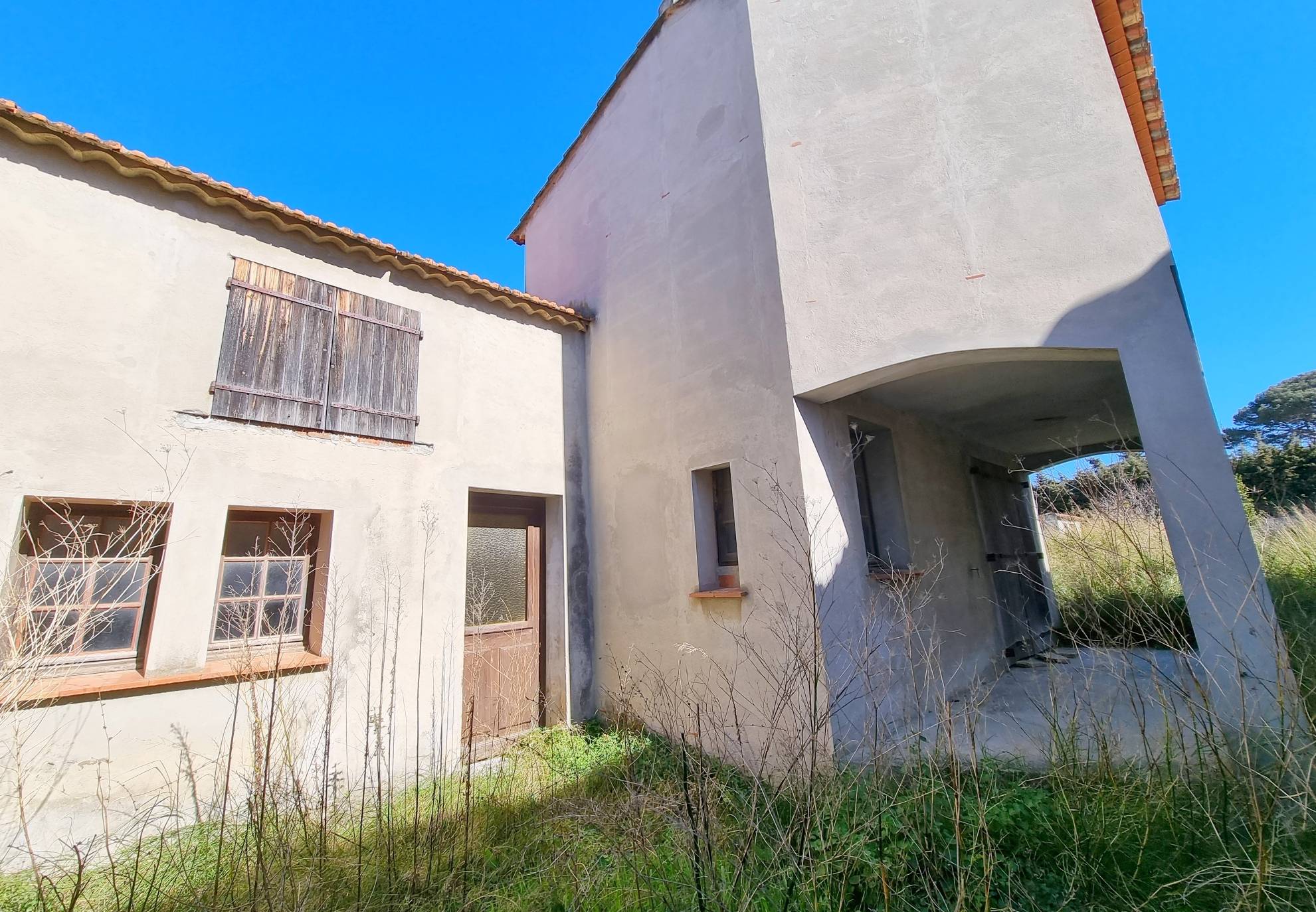 Maison de 2 chambres à vendre à proximité du centre-ville de Six Fours