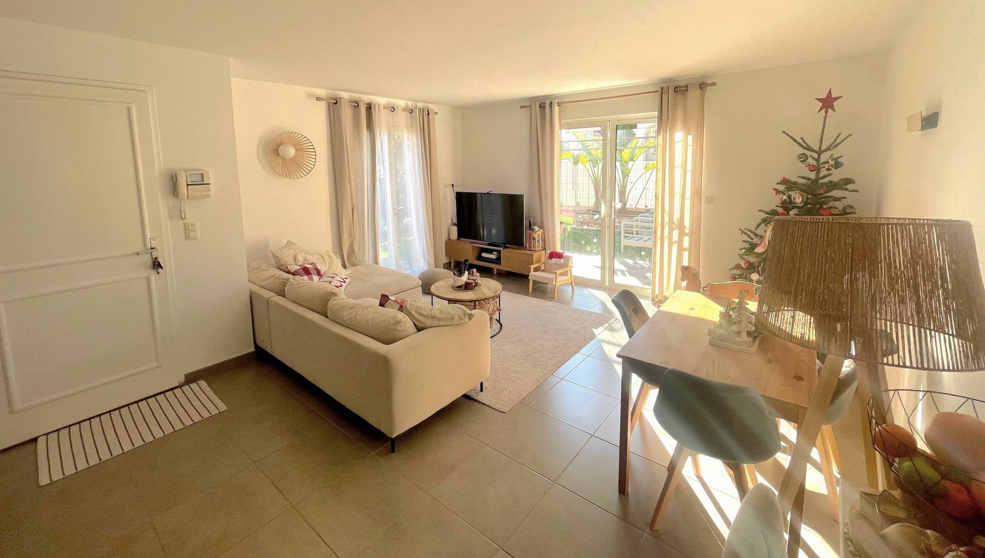 Maison avec chambre de plain-pied à vendre à Bandol par notre agence immobilière