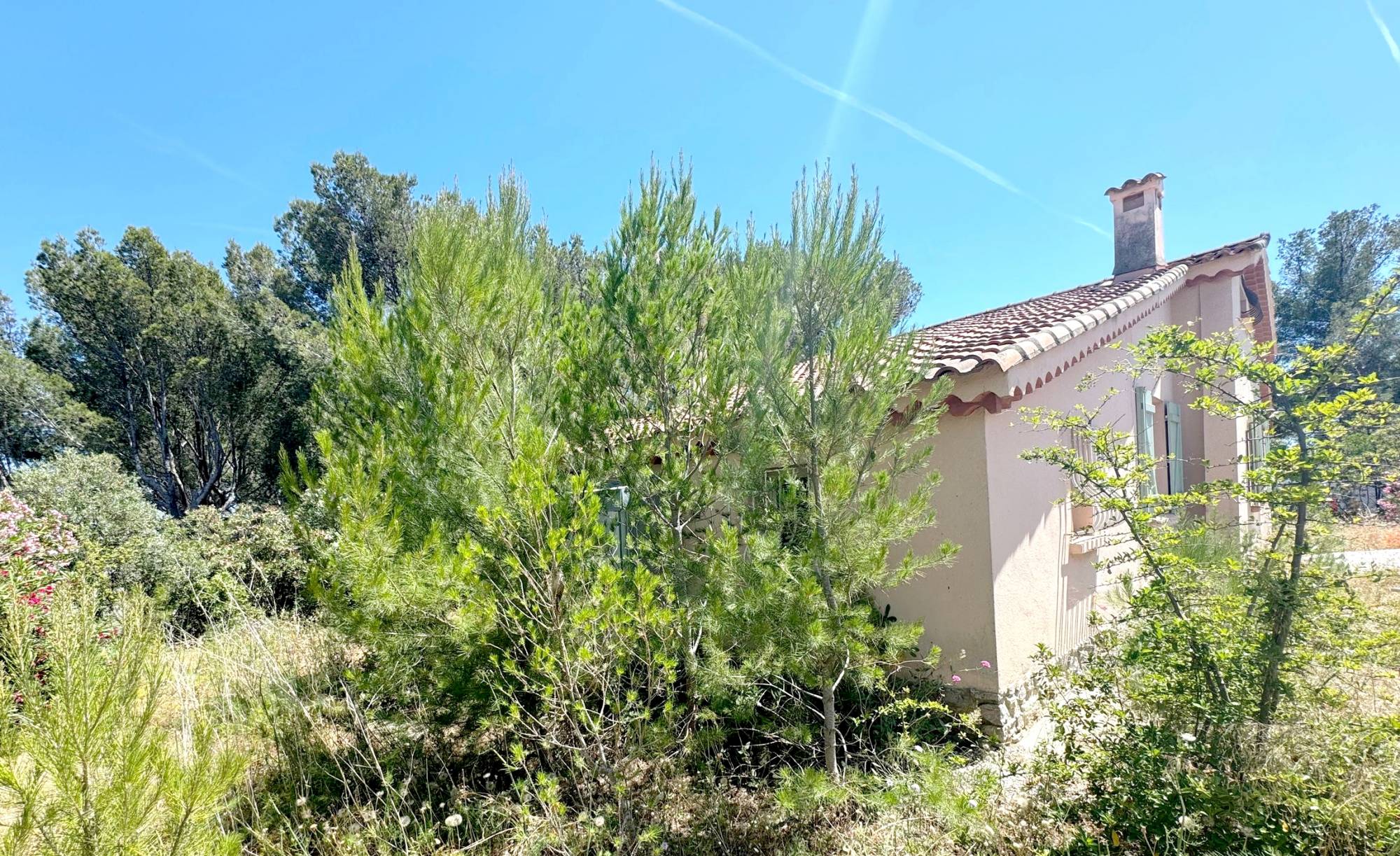 Maison 6 pièces à rénover à vendre sur le secteur six-fournais de Cap Nègre